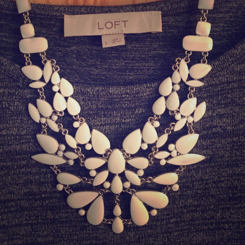 Statement necklace